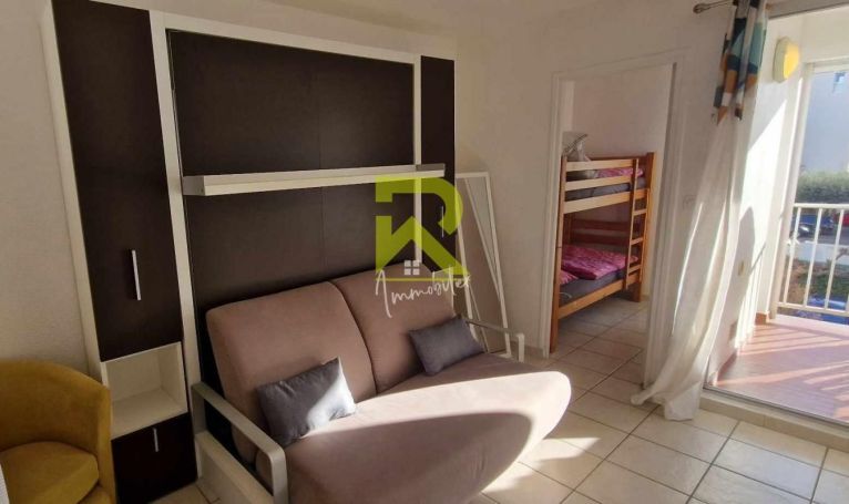 A vendre STUDIO  26 M2 TERRASSE BORD DE MER LE CAP D AGDE
