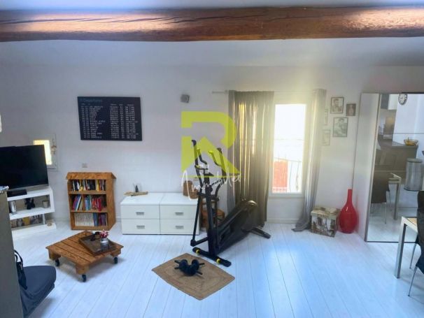 A vendre LOFT  74 M2 TERRASSE BORD DE MER AGDE