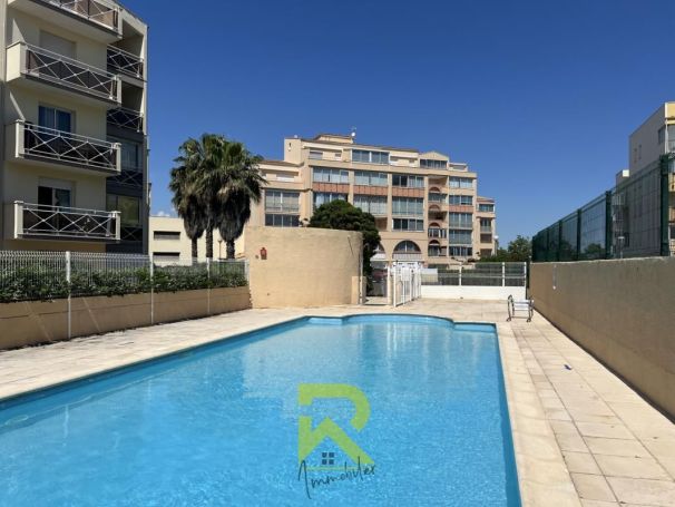 A vendre APPARTEMENT DUPLEX T3 45 M2 BORD DE MER LE CAP D AGDE