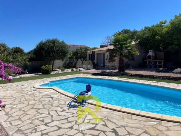 A louer MAISON  5 PIECES 158 M2  SAINT THIBERY