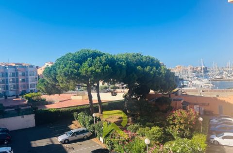 A vendre APPARTEMENT T3 60 M2 BORD DE MER LE CAP D AGDE