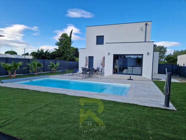 A louer MAISON  5 PIECES 134 M2 BORD DE MER SERIGNAN