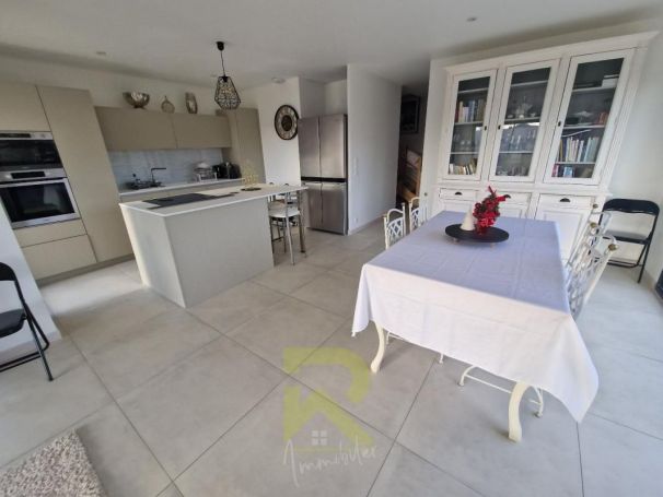A louer MAISON  5 PIECES 134 M2 BORD DE MER SERIGNAN