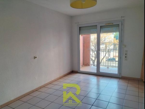 A louer STUDIO  30 M2 TERRASSE  BEZIERS