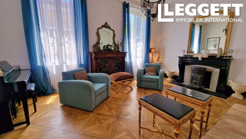 A louer MAISON  DE MAîTRE  GINESTAS