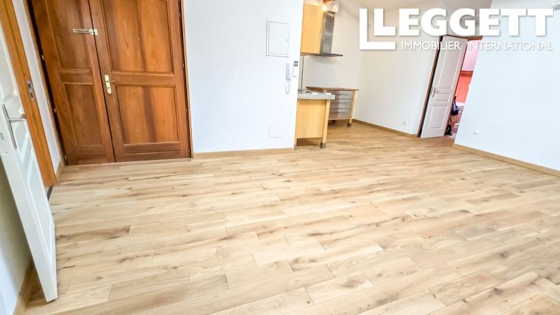 A louer APPARTEMENT T3 100 M2  BORDEAUX