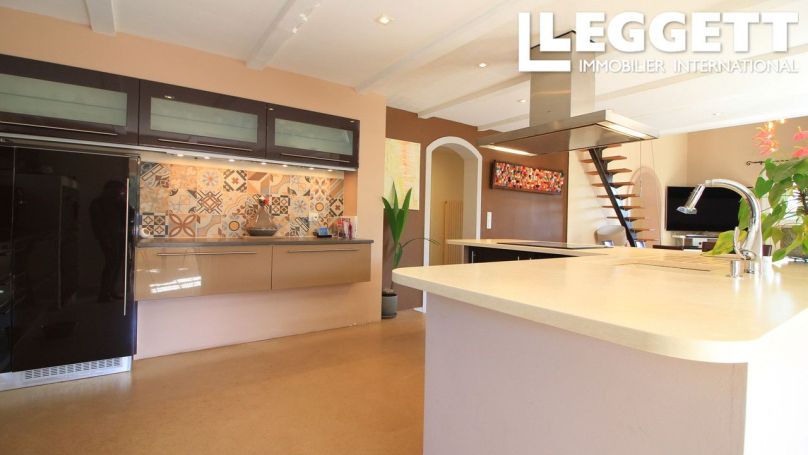 A louer MAISON  8 PIECES 230 M2  SAINT MARCEL SUR AUDE