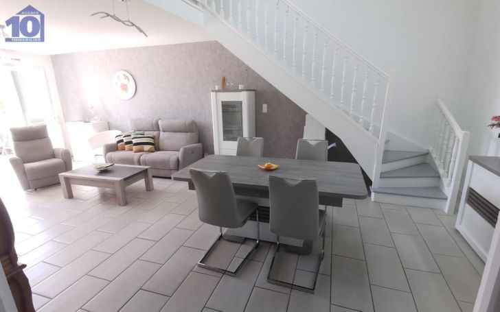 A louer MAISON  CONTEMPORAINE BORD DE MER VALRAS PLAGE