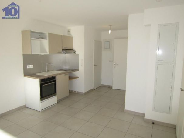 A vendre APPARTEMENT T2 38 M2 TERRASSE BORD DE MER SERIGNAN