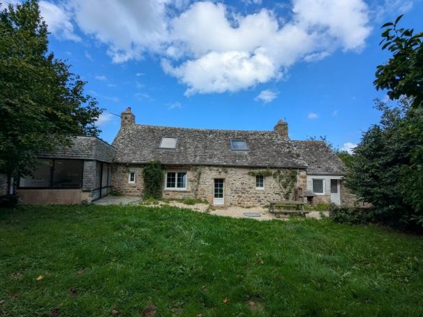 vente maison en pierres proche de la mer