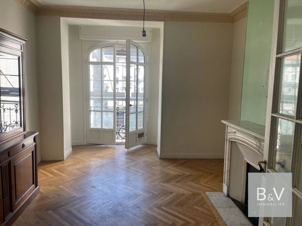 A vendre Appartement DE CHARME T3 61 M² CENTRE VILLE NICE