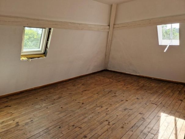 A louer APPARTEMENT DUPLEX T5 56 M2  LISIEUX