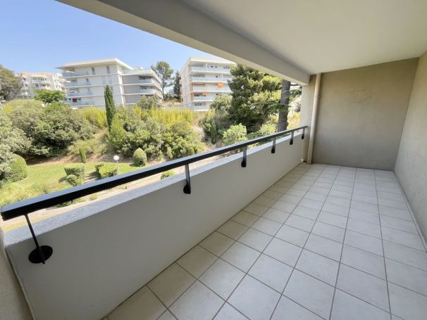 A louer APPARTEMENT NEUF T2 47 M2 TERRASSE  MARSEILLE 13EME