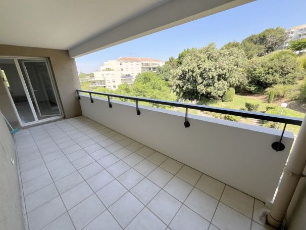 A louer APPARTEMENT NEUF T2 47 M2 TERRASSE  MARSEILLE 13EME