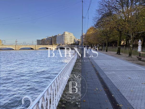 A louer APPARTEMENT DUPLEX T6 138 M2 TERRASSE  SAN SEBASTIáN