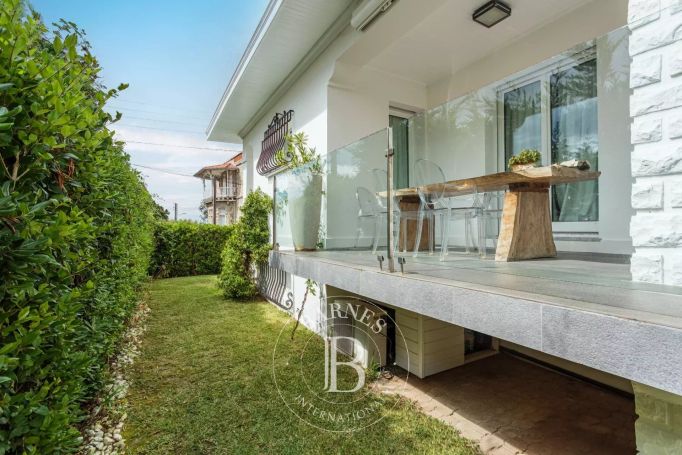 A vendre MAISON  7 PIECES 220 M2 BORD DE MER BIARRITZ