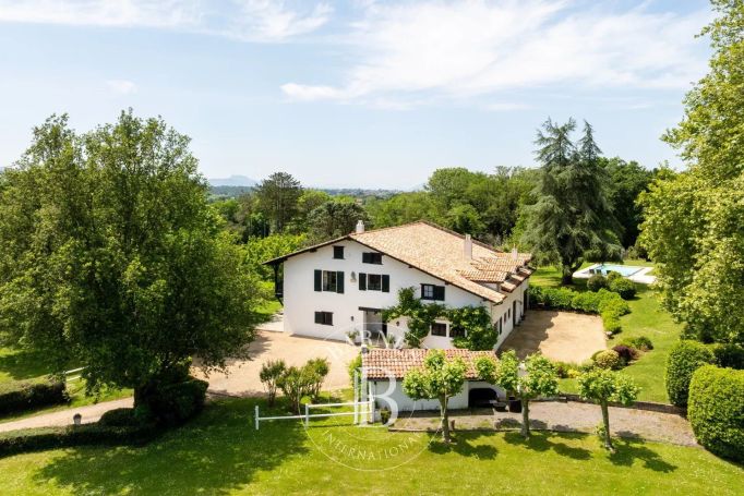 A vendre PROPRIéTé BORD DE MER BIDART