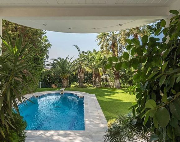 A vendre Merveilleuse villa de luxe 7 PIECES 800 M² VUE MER Voula