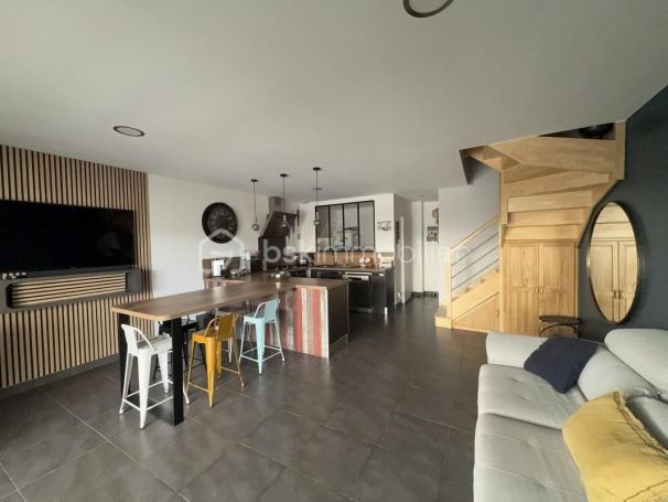 A louer MAISON  4 PIECES 78 M2 BORD DE MER BALARUC LES BAINS