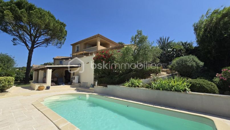 A louer MAISON  6 PIECES 156 M2  BAGNOLS SUR CEZE