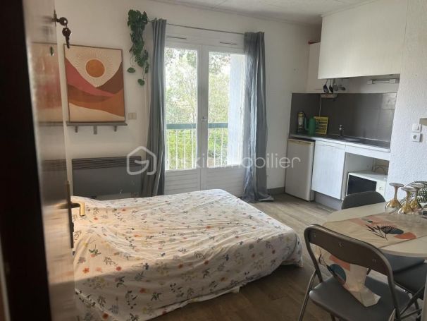 A louer STUDIO  19 M2 BORD DE MER BANDOL