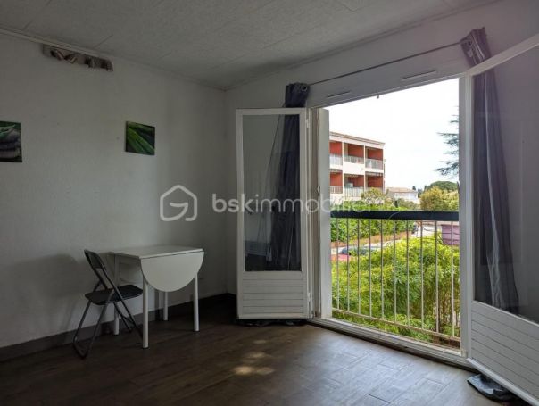 A louer STUDIO  19 M2 BORD DE MER BANDOL