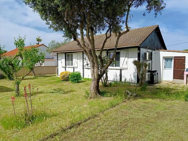 A louer MAISON  3 PIECES 81 M2  BASSAN