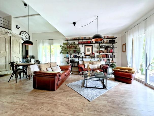 A louer MAISON  DE MAîTRE  MILHAUD