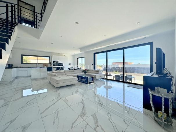 A louer MAISON  CONTEMPORAINE  NIMES