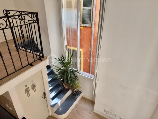 A louer STUDIO DUPLEX  41 M2 PLAGE à PIED NICE