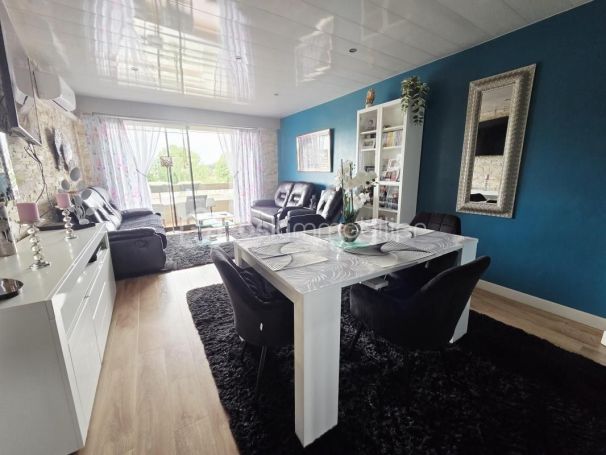 A louer APPARTEMENT T3 73 M2  DAX