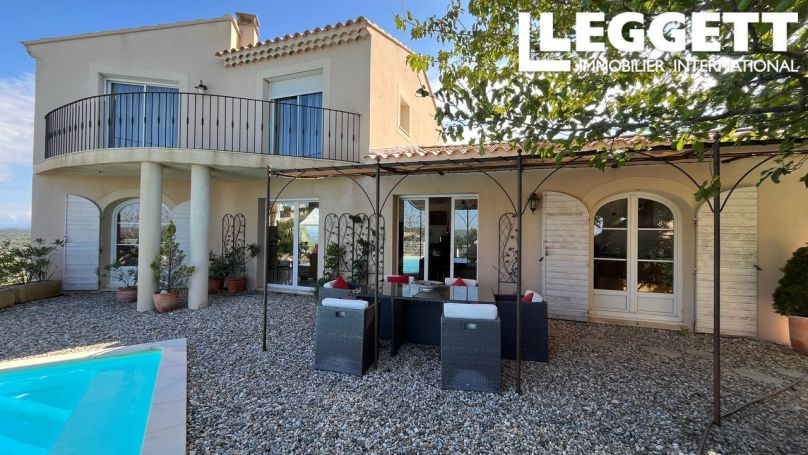 A vendre MAISON  5 PIECES 160 M2  VILLENEUVE LES AVIGNONS