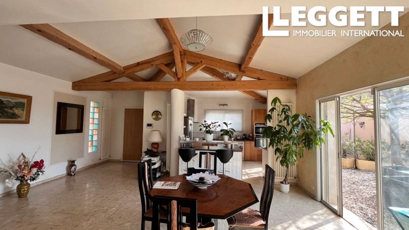 A vendre MAISON  5 PIECES 160 M2  VILLENEUVE LES AVIGNONS