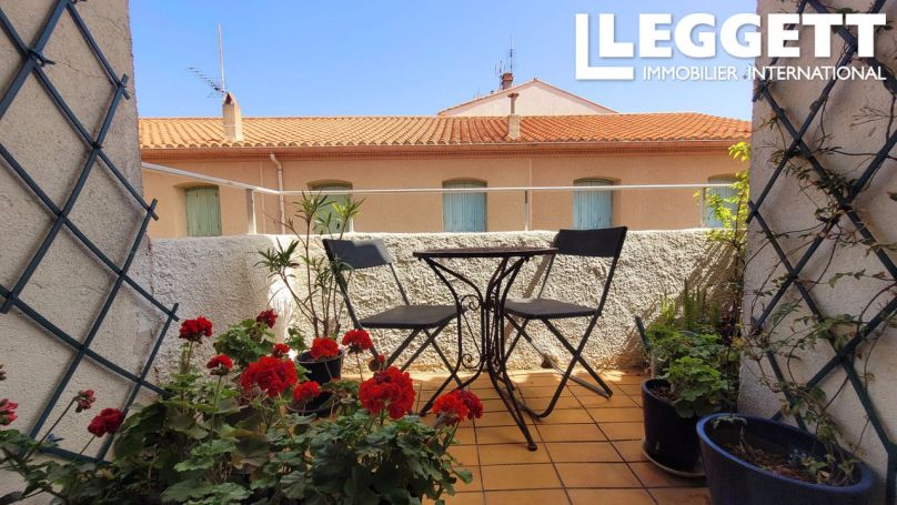 A louer APPARTEMENT T3 120 M2 BORD DE MER PORT VENDRES
