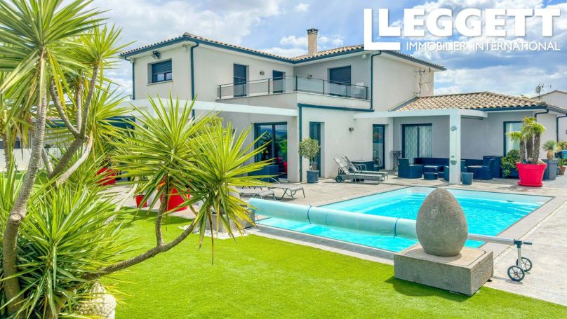A louer MAISON  7 PIECES 260 M2  LA REDORTE