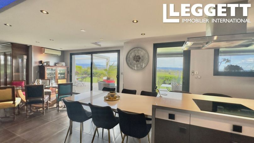 A louer MAISON  7 PIECES 260 M2  LA REDORTE