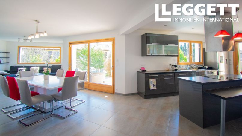 A louer MAISON  6 PIECES 155 M2  VILLEMOUSTAUSSOU