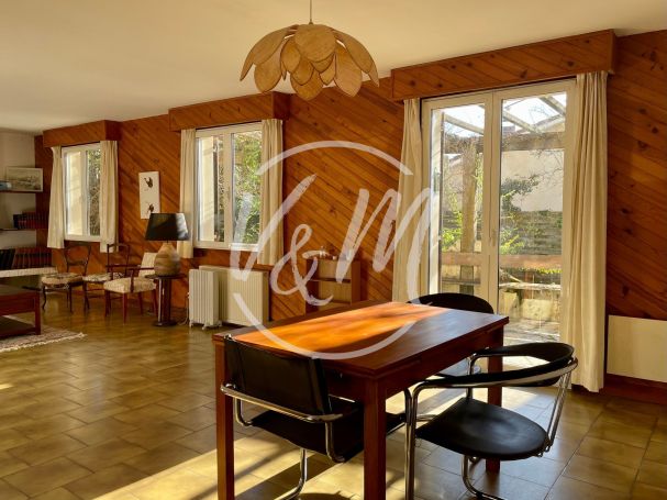 A vendre MAISON  DE MAîTRE BORD DE MER LANTON
