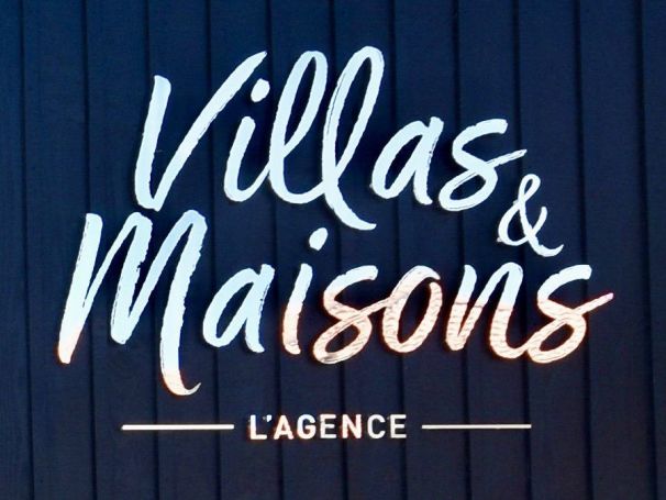 A vendre MAISON  4 PIECES 93 M2 BORD DE MER LEGE CAP FERRET