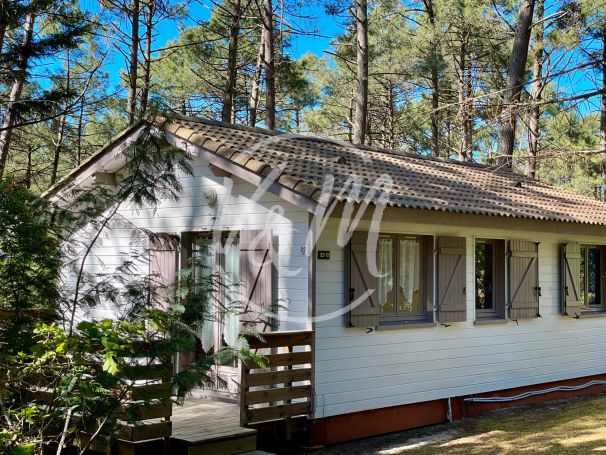 A vendre MAISON  4 PIECES 42 M2 BORD DE MER LE PORGE