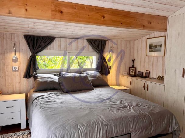 A vendre MAISON  CONTEMPORAINE BORD DE MER LE PORGE