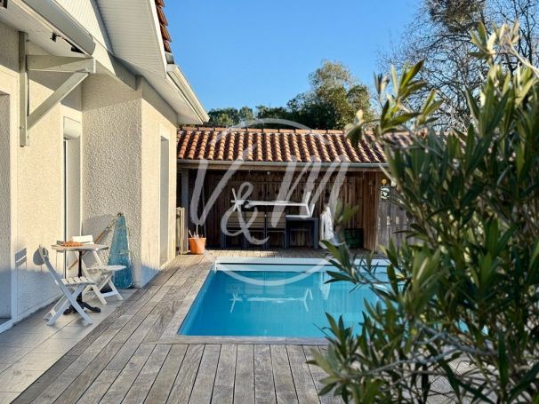 A vendre MAISON  6 PIECES 152 M2 BORD DE MER ANDERNOS LES BAINS