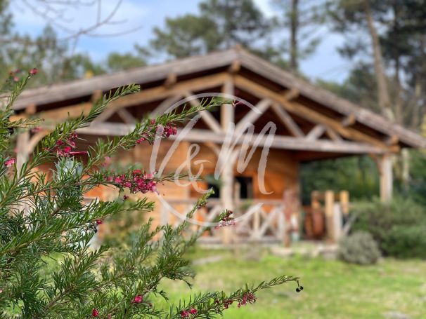 A vendre MAISON  5 PIECES 110 M2 BORD DE MER LANTON