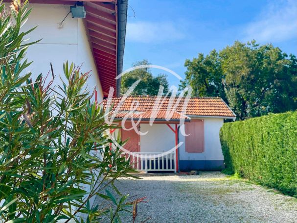 A vendre MAISON  4 PIECES 68 M2 BORD DE MER ANDERNOS LES BAINS