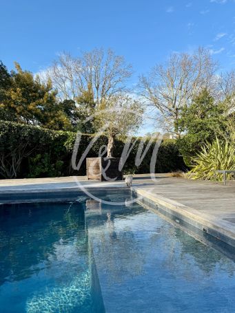 A vendre MAISON  5 PIECES 148 M2 BORD DE MER LANTON