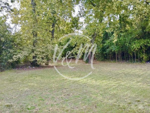 A vendre TERRAIN 841 M2 BORD DE MER ANDERNOS LES BAINS