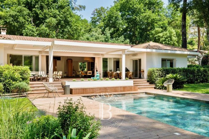 A vendre  VILLA D'EXCEPTION 5 PIECES FACE AU GOLF  HOSSEGOR