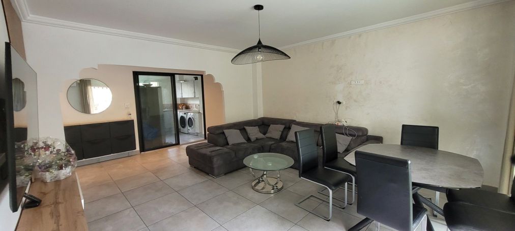 A vendre Appartement T5 97 M² garage ET cave Toulon