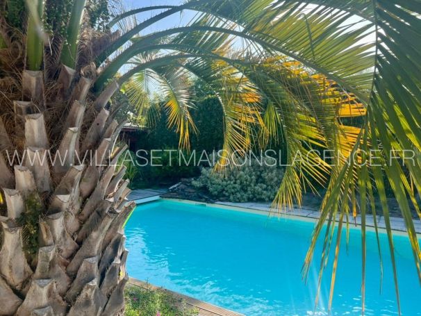 A vendre Superbe villa d'architecte 8 PIECES 202 M² Biganos