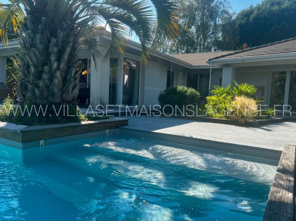 A vendre Superbe villa d'architecte 8 PIECES 202 M² Biganos